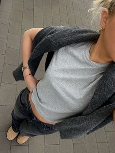 #stockholm #style #outfit #uggs #grey Look Legging, Versatile Clothing, Summer Outfits 2024, For The Last Time, Viral On Tiktok, Quoi Porter, Skandinavian Fashion, Stockholm Style, Uni Outfits