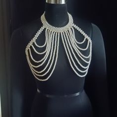 Neck circumference : Adjustable Waist Chain : Adjustable  Material : Alloy Chain & High Quality Imitation Pearls Color : Ivory/Beige Handcrafted in-house by artist Sonu **Can be customized as well on request Beaded Bralette, Pearl Body Chain, Shoulder Cape, Women Body, Gift For Bride, Unusual Art, Wedding Top, Waist Chain, Vintage Women