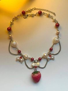 Strawberry Accessories Aesthetic, Strawberry Choker, Strawberry Beaded Necklace, Nana Strawberry, Strawberry Accessories, Strawberry Jewelry, Nana Necklace, Kawaii Necklace, Strawberry Necklace