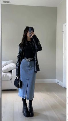 Fall outfit ideas | fall aesthetic | denim skirts | maxi skirt | modest fall outfit | winter outfit, Comfy aesthetic, vibe, messy, chaotic academia, light academia, dark academia, studying, life, love, night, dark, light, inspiration, room inspiration, that girl, that girl but chaotic, pretty, 70s, decor, 90s aesthetic, vintage aesthetic, that 70s show, that 90s show, friends, tv show, spring fashion 2023 trends, fall fashion outfits, spring, fall fashion, fall 2023, spring trends, brown, dark aesthetic, classic fashion, brunette, comfort, Pinterest fashion, Pinterest outfit, outfit inspiration, inspo, ootd, study inspo, study motivation, collage, motivational, academic validation, school stuff, cool girl, downtown girl, college outfits, back to school outfits Stile Hijab, Inspiration Tattoos, Modest Fashion Outfits, Looks Style, Mode Inspiration