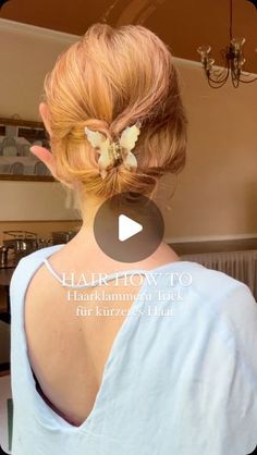 Janna Lange on Instagram: "Super schöne Schmetterlings-Haarklammer von @eve.shp 🤩🦋🦋🦋

#hairupdo #shorthairstyles #shorthairupdo #clawcliphairstyles #hairdo #clawclips #hairhacks #hairtips #hairtrick #clawclips #butterflyclaw" Perfect Winged Eyeliner, Beauty Games, Short Hair Updo, Winged Eyeliner, Makeup Essentials, New Tricks, Hair Updos, Every Woman, Hair Hacks