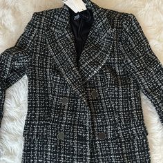 Zara Blazer Brand New Never Worn!! Perfect Unworn Condition Gorgeous Black And White Tweed Blazer Coat! It’s Longer Than A Typical Blazer And You Can Wear It As A Dress With Some Tights Perfect For Fall Size Small. Selling For A Good Price Otherwise I Will Keep!! Similar To Lagence Or Veronica Beard Or Alc Great Quality. Blogger Favorite. Viral Blazer Dress Elegant Zara Tweed Jacket, Black Chic Tweed Jacket, Black Tweed Blazer For Office, Black Tweed Blazer For The Office, Elegant Black Houndstooth Blazer, Zara Elegant Tweed Outerwear, Chic Zara Tweed Blazer, Elegant Zara Tweed Outerwear, Elegant Zara Tweed Office Jacket