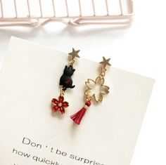 Little Queen Japanese sakura cherry blossom flower cat asymmetric drop earrings #LittleQueen #DangleDrop Black Cat Earrings, Bunny Earrings, Cat Flowers, Cute Black Cats, Fan Earrings, Bow Earrings, Cat Earrings, Flower Earrings Studs, Flower Studs