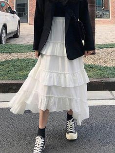 ⚡️Buy Irregular Tiered Midi Skirt Black ONE SIZE under $34.00 in Skirts Online. Style: Casual, Street Color: White/Black Fabric Content: Polyester Blend Fit Type: Slim fit Length: Midi Skirt Design: Elasticated High Rise Waistline, Frill Trim. ✓2022 NEW YEAR SALE | $10 OFF OVER $75 CODE: NY1 I $25 OFF OVER $125 CODE: NY2 | $35 OFF OVER $215 CODE: NY3✓Free Shipping on all orders over $69 USD.. Check reviews and order Irregular Tiered Midi Skirt today. Midi Length Skirt, White Rara Skirt Outfit, Side Split Dress, Tiered Midi Skirt, Tiered Skirts, Crop Top Dress, Black And White Fabric, Split Dress, Black Midi Skirt