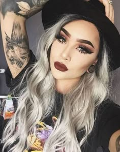 Makeup Cantik, Scene Girl, Bold Makeup, James Hetfield, Dark Makeup, Grunge Look, Stunning Eyes, Grunge Makeup, Halloween 2017