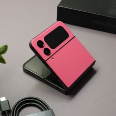 Samsung Galaxy Z Flip 4 Textured matt pink skins