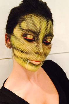 Reptile Makeup, Lizard Makeup, Haunted House Makeup, Creepy Halloween Makeup, Face Art Makeup, Horror Makeup, Halloween Makeup Inspiration