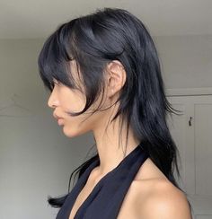 Unique Hair Styles For Short Hair, Bleached Bangs Black Hair, French Haircut Long Layers, Elf Shag Hair, Wolf Haircut Fine Hair, Shag Straight Hair, Straight Mullet, Medium Mullet, Unique Hair Cuts