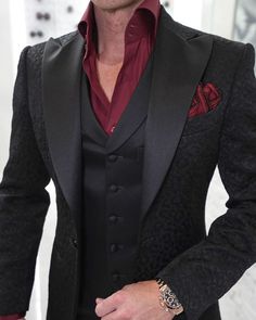 18 Black Wedding Suit Ideas ❤ black wedding suit jacket with red t shirt sebastian couture #weddingforward #wedding #bride Black Wedding Suit, Men Suits Modern, Gentlemen Suit, Black And Red Suit, Wedding Suit Styles, Black Suit Men, Black Suit Wedding, Pieces Men, Wedding Suits Groom