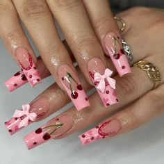 Nail Art Valentines, Valentines Nails French, Nail Inspo Hello Kitty, Duck Nails Short, French Tip Nails Pink, Azul Nails, Nails Sanrio, Nails Freestyle, Nails Duck