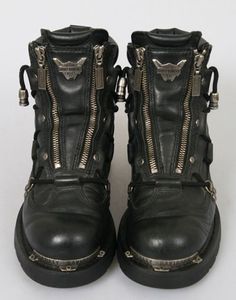 Boots Grunge, Harley Boots, Army Shoes, Army Helmet, Grunge Boots, New Rock Boots, Harley Davidson Shoes, Harley Davidson Boots, Army Boots