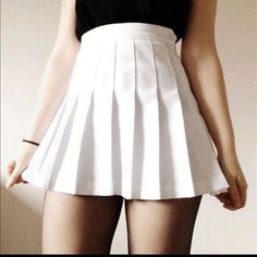 Trending! Tennis Skirt With Built In Short Shorts. Slightly More Cream Than White White. Adorable. Fits Like A True 4. Waist Flat Is Approx 14. Length Approx 13. Skirt Aesthetic, Blue Satin Dress, Skirt Streetwear, Rok Mini, Tennis Skirt Outfit, White Tennis Skirt, High Waisted Pleated Skirt, Plaid Pleated Skirt, Printed Pleated Skirt