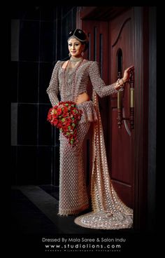 Indian Wedding Dress Modern, Kandyan Brides, Saree Jackets, Bridal Sari, Fresh Dress, Bridal Makeover, Indian Bridal Dress