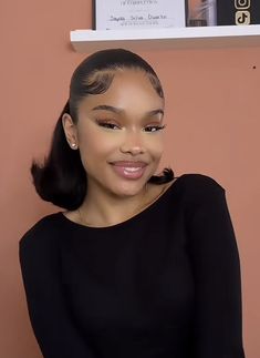 Soft Girl Hairstyles Black Women, Grad Hairstyles Black Women, Corporate Hairstyles Women Business, Dentist Hairstyles, Oval Head Hairstyles, Half Up Half Down Black Women, Black Woman Hair Styles, Wedding Guest Hairstyles Black Women