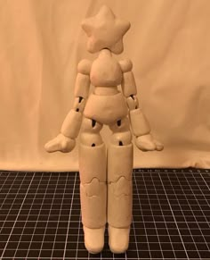 How To Make Art Dolls, How To Make Clay Dolls, Cute Clothes Reference, How To Make A Doll Out Of Clay, Hands Doing Things, I Am Leg, Ceramic Clay Sculpture, Art Ideas Reference, Cool Sculpture Ideas