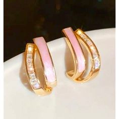 Brand New Women's Pink Opal Gold Earrings 14k Gold Plated 925 Sterling Silver (Stamped) Genuine 1ct Lab Created Radiant Cut Diamonds Natural 1ct Pink Opal Gemstones Measurements .75" X .4" Retail Price $300 Buy With Confidence From A Trusted Seller W/ A 99%+ Feedback Rating! A0204 (Id-552-) Elegant Pink Jewelry With Channel Set, Elegant Pink Channel Set Jewelry, Gold Channel Set Earrings For Gift, Fine Jewelry Earrings Channel Set For Gift, Mint Green Flowers, White Gold Drop Earrings, Iridescent Crystal, Crystal Dangle Earrings, Link Earrings