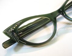 French 50's green rhinestone cat eye frames. Green Cat Eyes, Fancy Glasses, Women's Eyewear, Crystal Cat, Cat Eye Glasses Frames, France Vintage