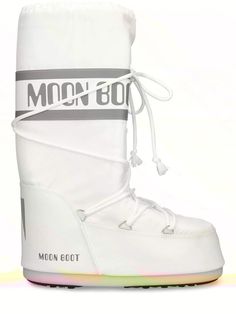 Nylon upper. Drawstring at collar. Front lace-up closure. Logo details. Waterproof. Removable thermal lining. Synthetic padding. EVA rubber sole. SIZING:,39 = 39/41,42 = 42/44,45 = 45/47 Waterproof Lace-up Nylon Boots, Weatherproof Lace-up Nylon Boots, High-top Insulated Nylon Boots, Sporty Nylon Winter Boots, Sporty Winter Nylon Boots, White Boots For Winter Sports, Functional Nylon Boots For Winter Sports, Waterproof Nylon Boots For Winter Sports, Winter Sports Boots With Laces