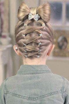 Hair In A Bun, Easy Little Girl Hairstyles, Super Easy Hairstyles, Easy Hairstyles For School, For Wedding