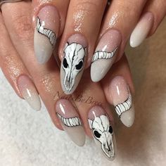 Skull Nail Art, Western Nails, Skull Nails, Witchy Nails, Halloween Acrylic Nails, Gothic Nails, Goth Nails, Black Nail, Get Nails