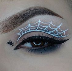 Spider Makeup, Halloweenský Makeup, Halloween Make-up Looks, Make Up Designs, Holloween Makeup, Cute Halloween Makeup, Halloween Eye Makeup, Work Makeup, Amazing Halloween Makeup