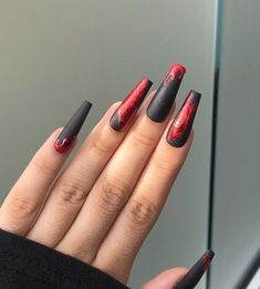 Black And Red Drip Nails, Thorn Costume, Red And Black Nails Design, Black Acrylic Nail Designs, Halloween Acrylic Nails, Black Acrylic Nails, Edgy Nails, Goth Nails, Grunge Nails