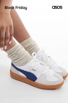 Schuhe von PUMA Deine Wahl Mit flacher Sohle Zum Schnüren Gepolsterter Schaft markentypisches Pumalogo Gummisohle Strukturiertes, griffiges Profil Puma Palermo Outfit Women, White Puma Sneakers, Wardrobe Wishlist, City Woman, Leather Trainers