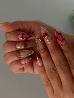 Unhas almond decoração alto relevo 3d Almond Nails Crazy Designs, 3d Almond Nails, Maximalist Nails Almond, Almond Nails, Cute Nails, Almond, Nail Designs, Collage