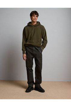 Heavyweight structured fleece/Oversized hood/Longer ribbed cuff & hem/Vintage-inspired ribbed side insert/Kangaroo pocket/Piece-dyed and heavily washed for an authentic vintage look & feel White Jeans Men, Athletic Fit Jeans, Dream Jeans, Graphic Tee Dress, Jean Trends, Loose Jeans, Dark Wash Jeans, Light Wash Jeans, Shoes With Jeans