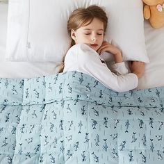 PRICES MAY VARY. 【PREMIUM MATERIAL】 - The weighted blanket is made of soft breathable microfiber material and filled with 0.8-1 mm non-toxic hypo-allergenic glass beads. This blanket could providing a cooling sensation in the summer & a breathable warmth in the winter. 【RECOMMENDED WEIGHT/SIZE】 - Please choose 7%-12% of your body weight. We recommend 48''x72'' for twin bed, 60''x80'' for queen bed. This weighted throw blanket not only can be used at sleep, but also can be used while reading, rel Twin Weighted Blanket, Kids Weighted Blanket, Shark Wearable Blanket, Best Weighted Blanket, Blankets For Kids Bed Bath & Beyond, Thick Blanket, Heavy Blanket, Feeling Hot, Small Blankets