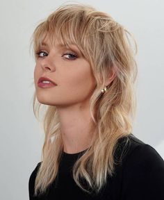 Midlength Shag Mullet, Mullet In A Ponytail, Miley Mullet, Edgy Shag Haircut With Bangs, Wolf Cut With Micro Bangs, 80s Shag Haircut, Mullet Long Hair, Edgy Shag Haircut, Mullet Haircut Woman