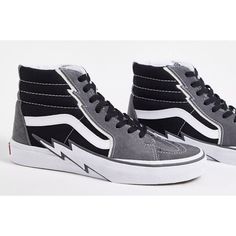 Vans Sk8 High Top Bolt Black And Gray Suede Skateboard Sb Shoes ++Mens Size 10++ Fast Ship New S59 Gray Skate Shoes With Contrast Sole For Streetwear, Vans Gray Sneakers For Skateboarding, Gray Lace-up Skate Shoes With Gum Sole, Gray Low-top Vans Sneakers, Urban Gray Skate Shoes With Vulcanized Sole, Vans Custom Mid-top Sneakers For Skateboarding, Gray Mid-top Skate Shoes For Streetwear, Urban Gray Skate Shoes For Skateboarding, Gray Canvas Shoes For Streetwear