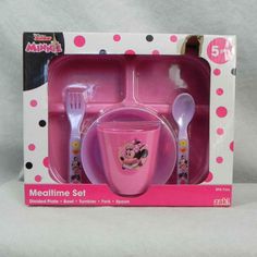 the pink minnie mouse meal set is in its box