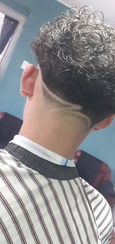 Low Taper Fade Haircut Curly Hair Design, Taper Fade Curly Hair Design, Taper Fade Haircut Design Back, Back Taper Design Haircut Men, Taper Fade Curly Hair With Design, Taper Design Haircut For Men, Fades With Designs Haircut, Taper Design Ideas Haircut, Taper Fade Back Design