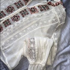 Beautiful Shirt, Chic And Elegant . Could Be Dressed Up Or Down White Top For Spring Festival, Elegant Embroidered Beach Tops, Elegant Embroidered Tops For Festival, Feminine Spring Festival Blouse, Elegant White Tops For Festival, Elegant White Blouse For Festival, Zara Brand, Fall 23, Chic And Elegant