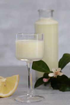 Homemade Limoncello Cream Recipe - An Italian in my Kitchen Limoncello Cream Recipe, Creamy Limoncello Recipe, Cream Limoncello Recipe, Limoncello Drinks, Crema Recipe, Limoncello Recipe, Forgotten History, Yummy Cocktails, Homemade Limoncello