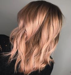 Blonde Hair With Purple Streaks, Balayage Hair Blonde Short, Caring For Colored Hair, Gold Shades, Blonde Hair Makeup, Dyed Blonde Hair, Hair Color Chart, Hair Techniques