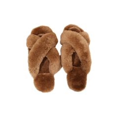 Caramel Fluffy Teddy Slippers - Size 7 Cozy Brown Slippers Super Soft, Brown Winter Slippers With Plush Lining, Brown Faux Fur Casual Slippers, Brown Casual Faux Fur Slippers, Casual Brown Faux Fur Slippers, Brown Fluffy Slippers With Round Toe, Brown Sheepskin Slippers With Faux Fur Lining, Winter Brown Sheepskin Slippers, Cozy Brown Slippers For Winter