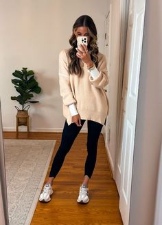 Physical Therapy Outfit, Style Goals, Wide Jeans, Blank Nyc, Physical Therapy, Winter Style, Types Of Fashion Styles, Wide Leg Jeans, Autumn Winter Fashion