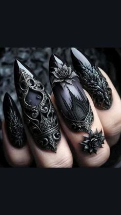 Gothic Nail Art, Dark Nail Art, Black Halloween Nails, Skull Nails, Witchy Nails, Fantasy Nails, Gothic Nails, Nails Green, Nails Easy