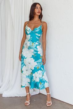 Teal floral dress Lined Padded bust Sweetheart neckline Pintuck pleat detail Adjustable cami straps Midi length Zipper in back Steal the show in our gorgeous Infinity dress. Featuring a sweetheart neckline and gorgeous pintuck pleat detail. Perfect for a garden wedding or special occasion. Team it with diamante mules and a clutch for a look that will turn heads. MODEL INFO Model is wearing size XS Height: 5'7" Bust: 31.5" Waist: 23.5" Hips: 30" SIZE INFO Flat garment measurements This was manual Teal Floral Dress, Infinity Dress, Dress Flower, Date Night Dresses, Mini Dress Casual, Basic Dress, Mesh Dress, Flower Dresses, Tulle Dress