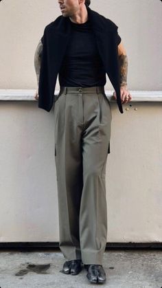 Savage Responses, Daniel Simmons, High Waisted Pants Outfit, Smart Casual Menswear, Declaration Of Love, Minimalist Fashion Men, Stylish Men Casual