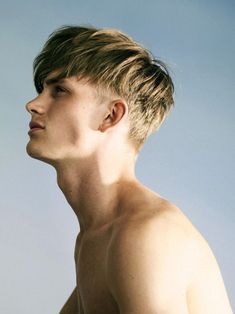 Short Sides Long Top, Popular Mens Hairstyles, Undercut Men, Trendy Mens Haircuts, Long Hair On Top, Top Hairstyles, Celebrity Workout, Popular Haircuts, Corte De Cabelo Masculino