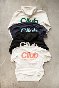 Cllub - Uk streetwear and lifestyle brand. The best heavyweight and boxy fit T-shirts for casual outfits. Heavyweight crossgrain American style hoodies, crewnecks, 5/6 panel caps and more. Arts, Sports and Outdoors - for the everyday explorer. Items are relaxed/oversized fitting. Graphic Tee's, Unisex. Limited runs. Ideas for autumn 2023 fits and easy to wear with all styles like stussy, palace or carhartt. Mens street style Ideas For Autumn, Uk Streetwear, Autumn 2023, Carhartt Mens, Mens Street Style, Lifestyle Brand, American Style, Casual Outfits, Sports