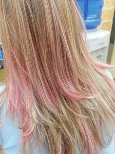 <3 Light Pink Tips, Blonde Looks, Pink Tips, Light Pink Hair, Hair Chalk, Fantasy Hair, Hair Shows, Dye My Hair