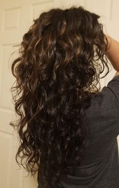 Haircut Styles, Wavy Hairstyles, Curly Hair Cuts, Hair Inspo Color, Hair Photo, Long Curly Hair