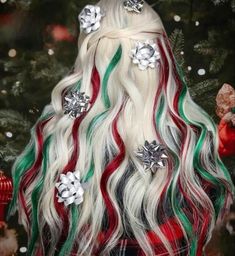 Blonde Hair With Vivid Highlights, Christmas Color Hair, Christmas Hair Dye, Wild Hairstyles, Christmas Hair Color Ideas, Wolf Cut Hairstyle, Christmas Hair Color, Holiday Hair Color, Colored Hairstyles