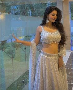 Indian Female Model, Indian Dress Up, Indian Bride Outfits, Cute Short Dresses, Desi Fashion Casual, Indian Photoshoot, Trendy Dress Outfits, Beautiful Photoshoot, Hot Women Dress