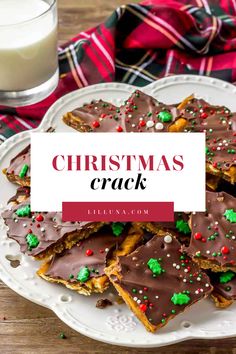 Christmas crack is a delicious homemade candy that's impossible to resist! It's salty, sweet, crunchy, and filled with chocolate and caramel. #christmascrack #crackercandy #crackertoffee #christmasdesserts #christmastreats Cracker Candy, Butter Mints, Homemade Toffee, Christmas Food Desserts