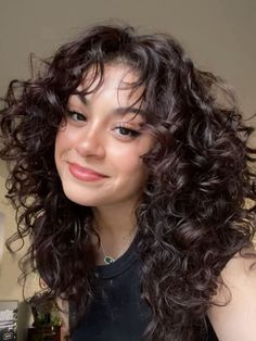 Woftcut For Curly Hair, Naturally Curly Mid Length Hair, Curly Haircut Reference, Curly Bangs Wispy, Layered Hairstyles For Curly Hair, Shag With Curtain Bangs Curly, Layered Curly Hair Shoulder Length, Very Layered Curly Hair, Long Curly Hair Straight Bangs